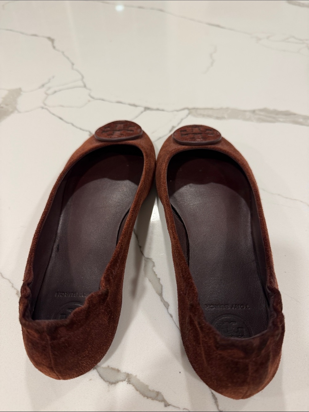 Tory Burch Chestnut Brown Suede Logo Ballet Flats - Picture 3 of 6
